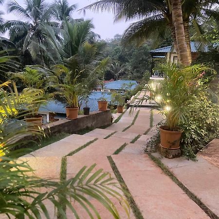 Atmani Waterfront Resort Cola 外观 照片