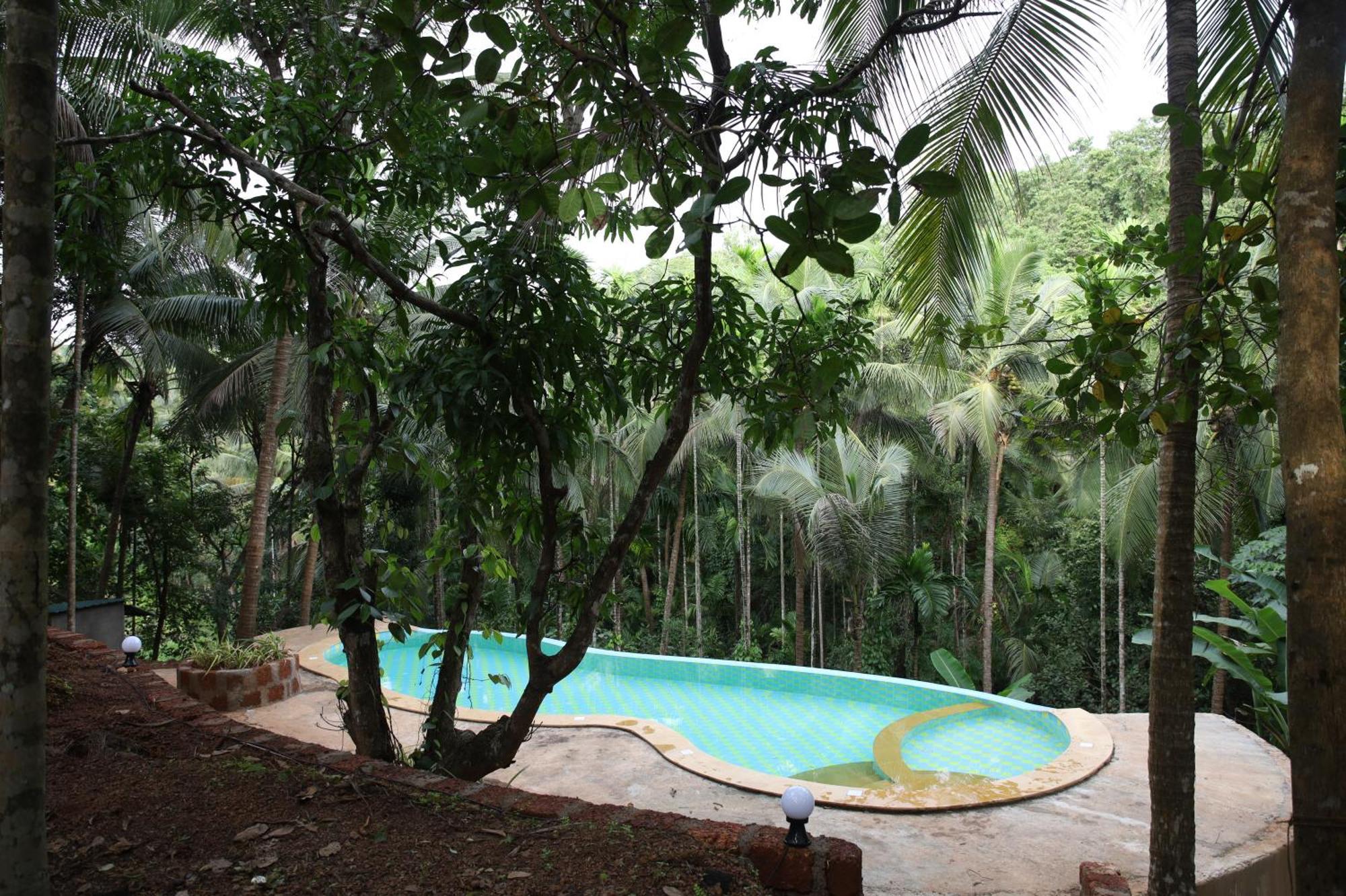 Atmani Waterfront Resort Cola 外观 照片